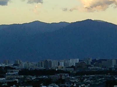 i16121602.jpg